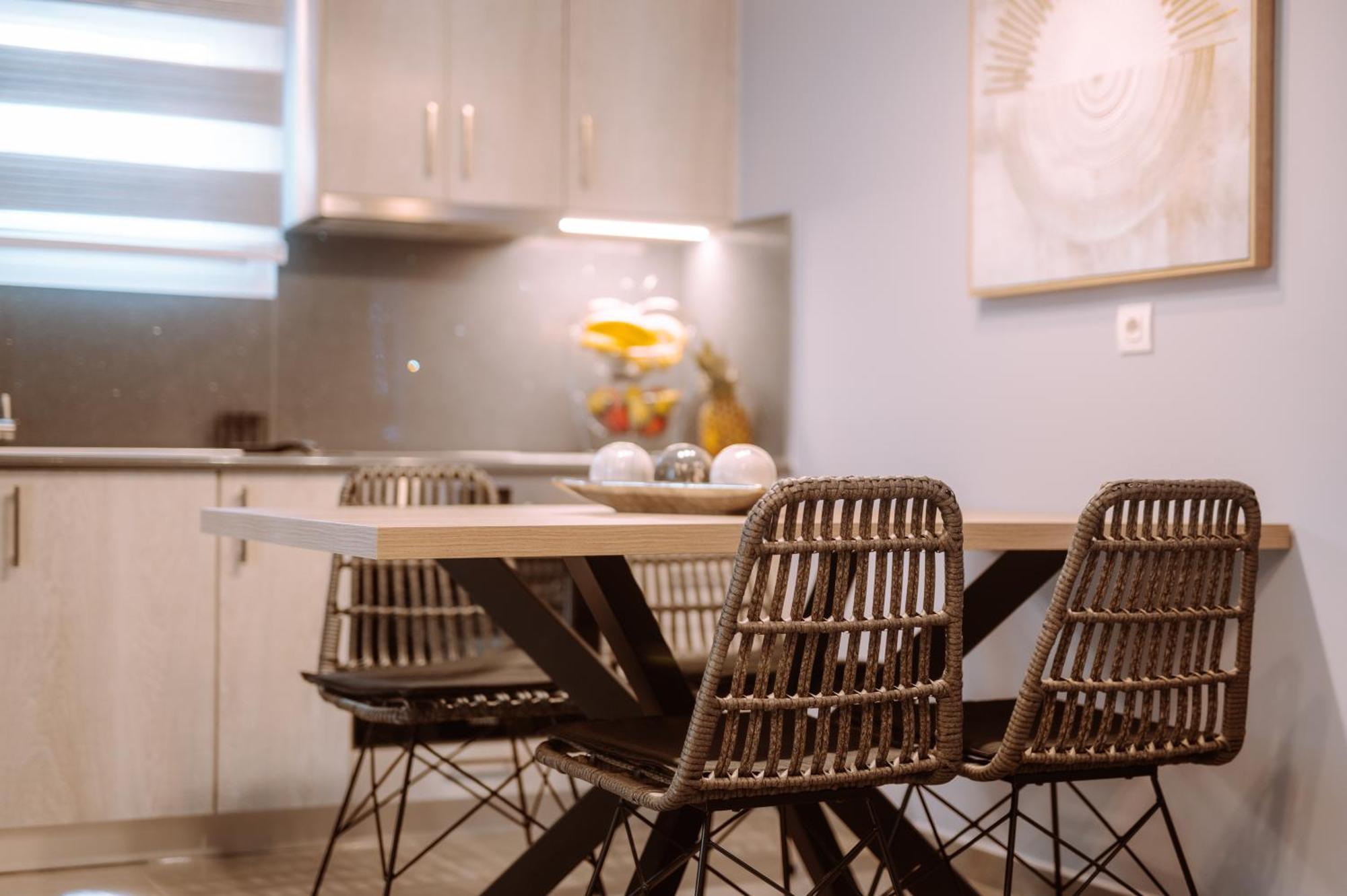 Louisa Luxury Apartments เปรเวซา ภายนอก รูปภาพ