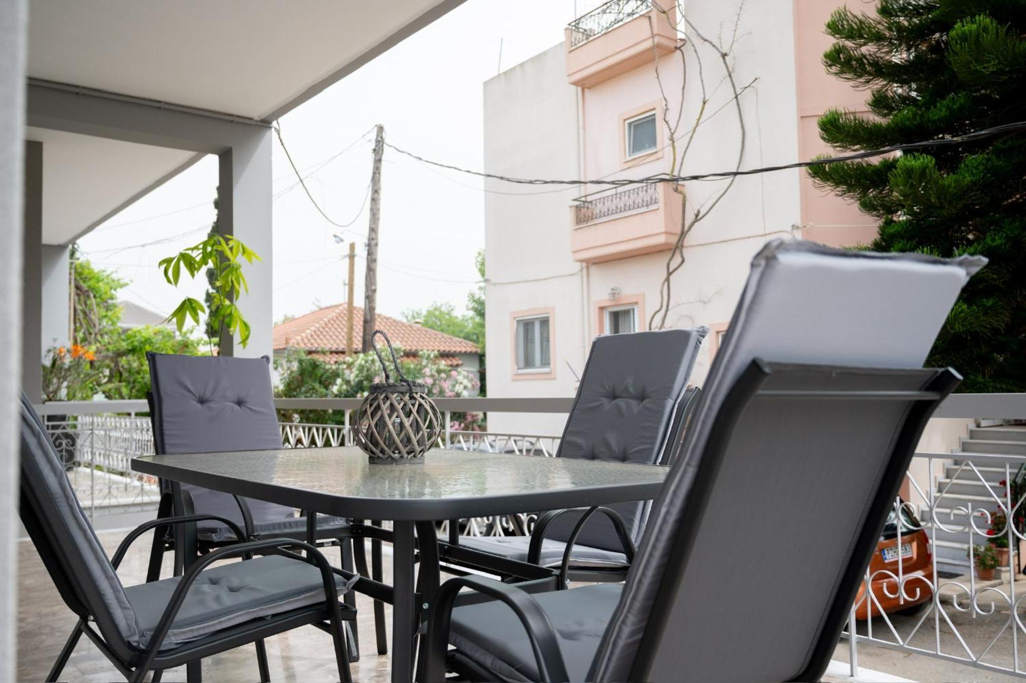 Louisa Luxury Apartments เปรเวซา ภายนอก รูปภาพ