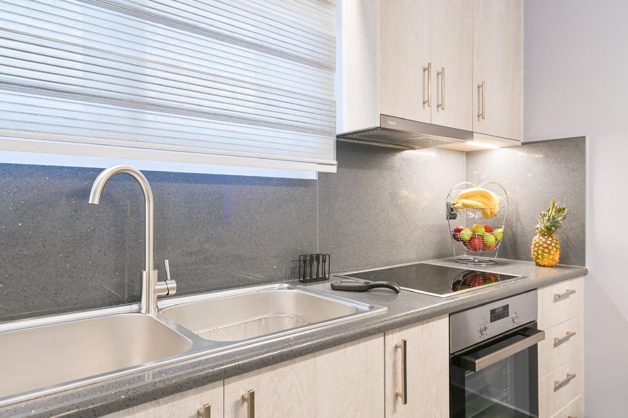 Louisa Luxury Apartments เปรเวซา ภายนอก รูปภาพ