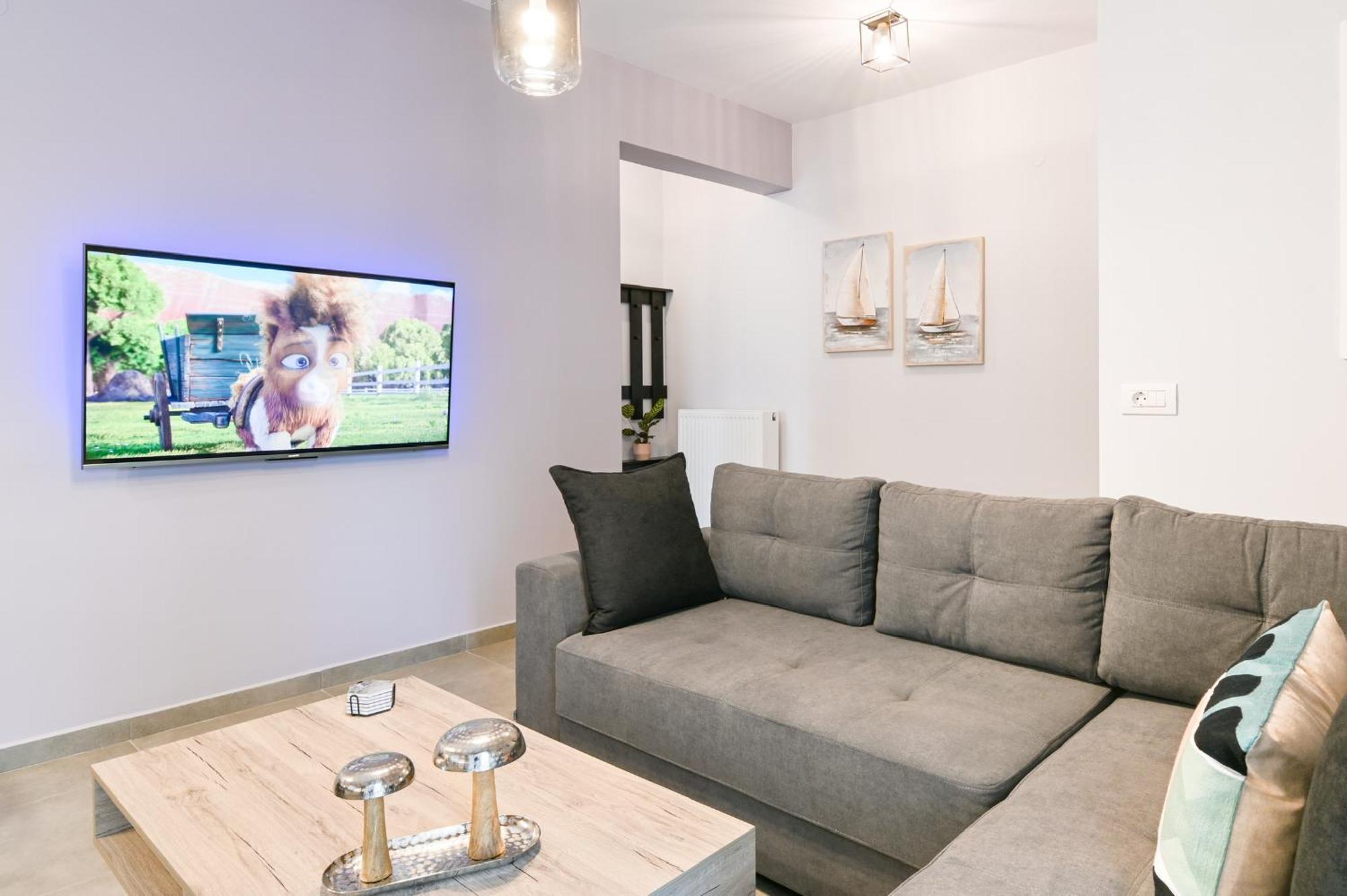 Louisa Luxury Apartments เปรเวซา ภายนอก รูปภาพ
